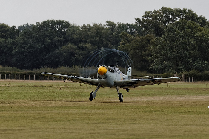 Buchon with prop-tip vapour trails at Headcorn