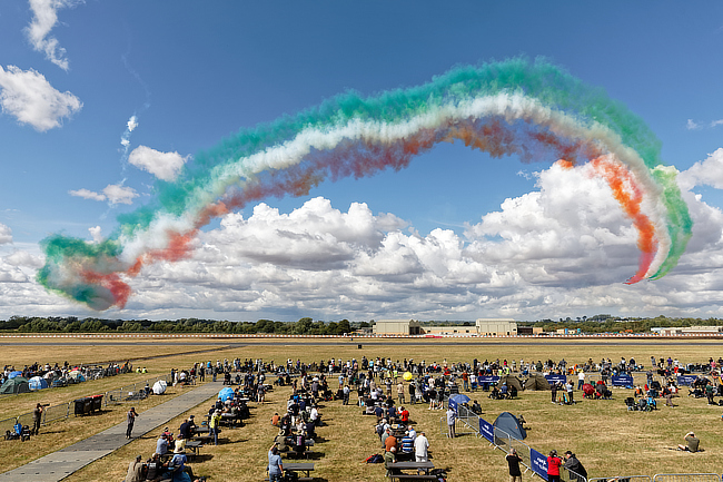 Frecce Tricolori and crowd at RIAT 2025