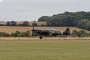 Spitfire T.IX PV202-5562